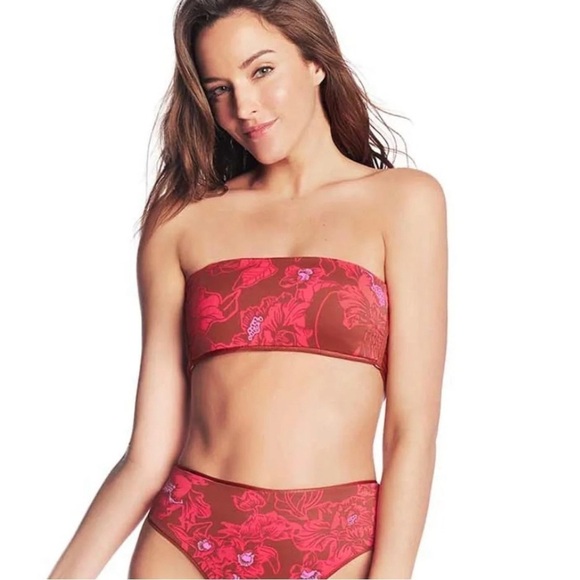 Maaji Sangria The Beverly Reversible Bikini Top in Viva La Vida in Medium - Picture 3 of 15